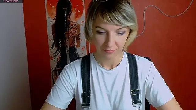 Snapshot of Lana_Foxyy chatting on 05/08/26, 04:01 Lana Foxyy online show from 05/08/26, 04:01