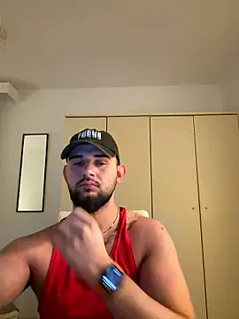 Snapshot of LunaFoxTip chatting on 01/12/26, 06:57 LunaFoxTip online show from 01/12/26, 06:57