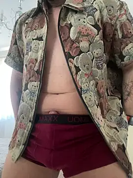 Snapshot of LunaFoxTip chatting on 03/04/26, 10:43 LunaFoxTip online show from 03/04/26, 10:43