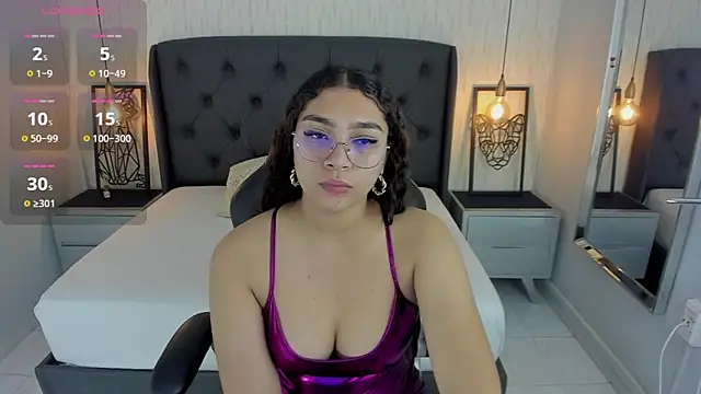 Snapshot of angelinemore chatting on 03/31/26, 07:47 angelinemore online show from 03/31/26, 07:47