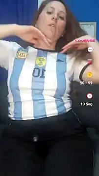 Snapshot of SofiEsteves chatting on 07/15/26, 10:48 SofiEsteves online show from 07/15/26, 10:48