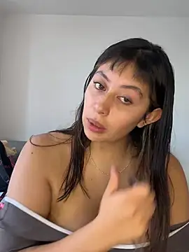 Snapshot of justmariee chatting on 03/30/26, 04:08 justmariee online show from 03/30/26, 04:08