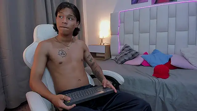 AndyKings 1 online show from 03/18/26, 03:20