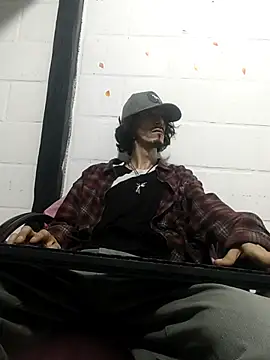 sk8-boy online show from 04/17/26, 12:13