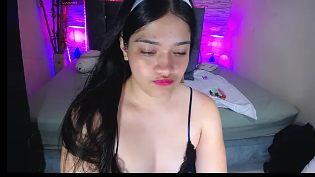 Snapshot of Valeri_hot22 chatting on 04/22/26, 09:16 Valeri hot22 online show from 04/22/26, 09:16