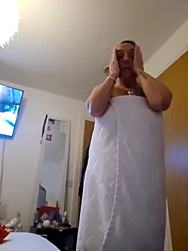 Snapshot of theblondecocklover chatting on 02/15/26, 07:43 theblondecocklover online show from 02/15/26, 07:43