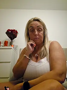 theblondecocklover online show from 03/25/26, 06:52