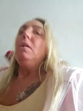 theblondecocklover online show from 04/01/26, 10:49