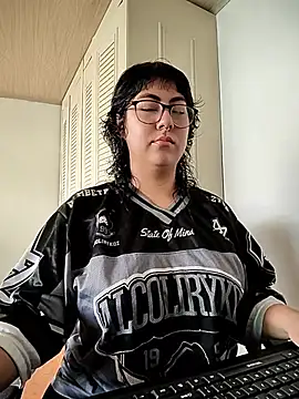 Jasmin switch online show from 08/06/26, 02:08