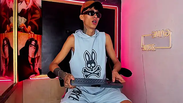 Daniel Deluc77 online show from 01/10/26, 04:03