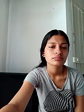 Snapshot of Mei_and_Gaby chatting on 02/01/26, 05:11 Mei and Gaby online show from 02/01/26, 05:11