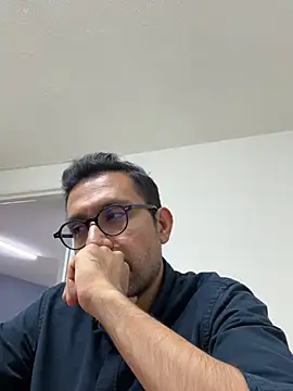 AdrianGarcia89 online show from 04/09/26, 02:00