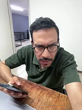 AdrianGarcia89 online show from 04/15/26, 01:23