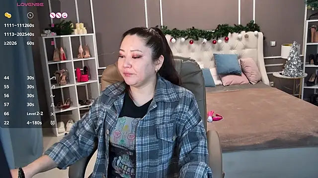  JadeHeart  online show from 01/10/26, 12:56