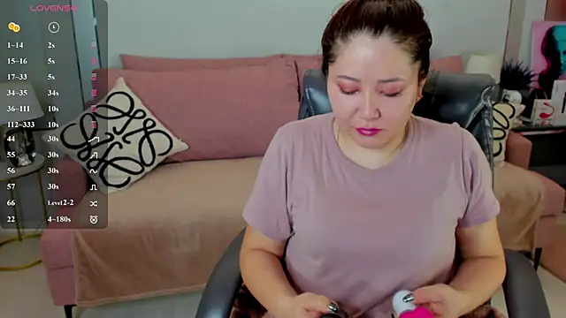  JadeHeart  online show from 01/12/26, 12:49