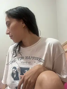 LatinDoll8 online show from 05/14/26, 02:18