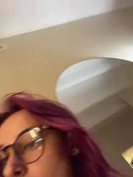 itscleomoon online show from 04/10/26, 09:41