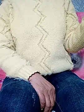 Snapshot of Girl-6868 chatting on 01/10/26, 11:23 Girl-6868 online show from 01/10/26, 11:23