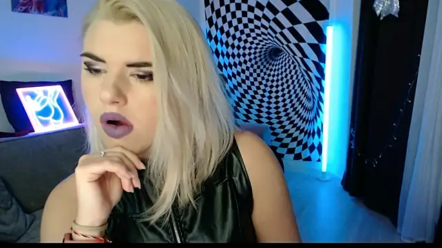 Ariana Saint online show from 01/17/26, 06:44