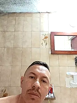 Snapshot of L_hotcream chatting on 02/13/26, 12:12 L hotcream online show from 02/13/26, 12:12