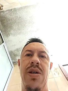 L hotcream online show from 03/04/26, 11:16