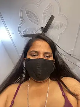 missmisha01 online show from 12/18/25, 02:17