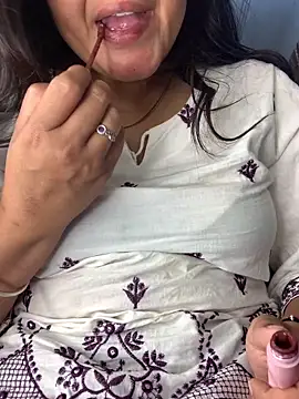 missmisha01 online show from 03/08/26, 04:11