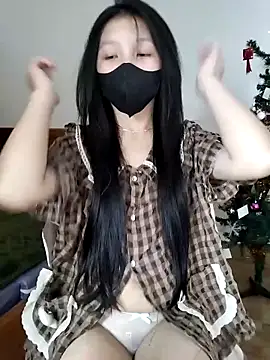 Snapshot of Miu_ii chatting on 12/21/25, 01:40 Miu ii online show from 12/21/25, 01:40