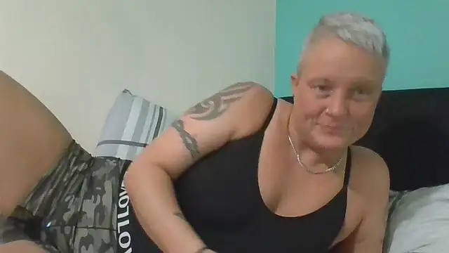 Bendoverbetty3 online show from 01/08/26, 10:17