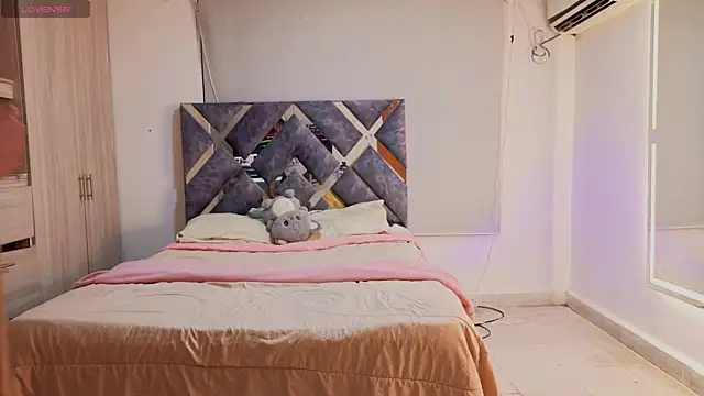 tiffanyy 777 online show from 07/20/26, 12:58