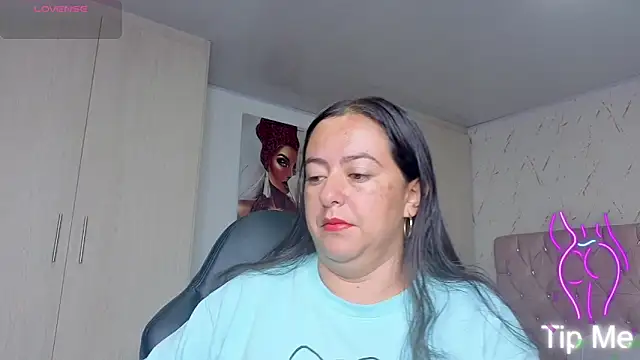 Snapshot of evelyn_harpeery chatting on 02/07/26, 09:13 evelyn harpeery online show from 02/07/26, 09:13