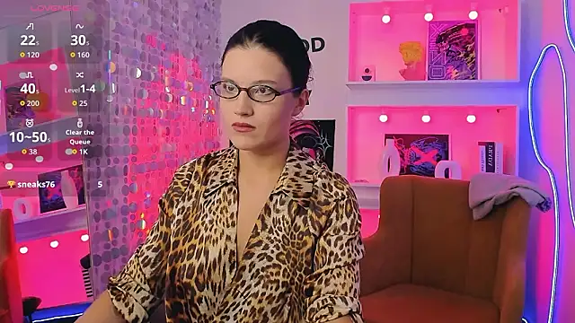 RowenMoon online show from 02/14/26, 10:06