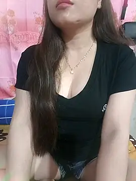 Snapshot of lanahotvn chatting on 12/18/25, 07:25 lanahotvn online show from 12/18/25, 07:25