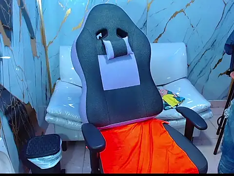 Boy tatto77 online show from 02/24/26, 06:06