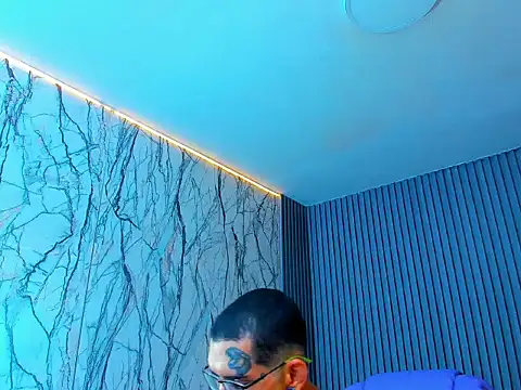 Boy tatto77 online show from 04/12/26, 01:21