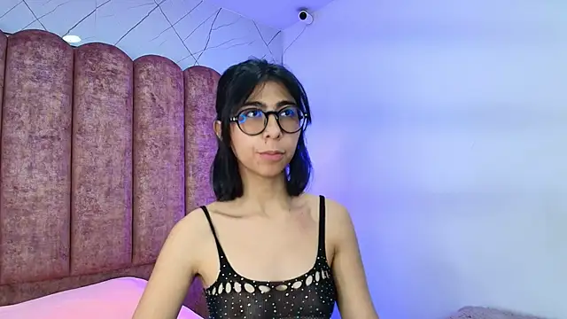 EllieBloom online show from 01/09/26, 06:42