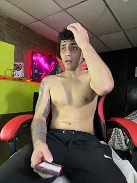 JustynAle2025 online show from 01/17/26, 10:57