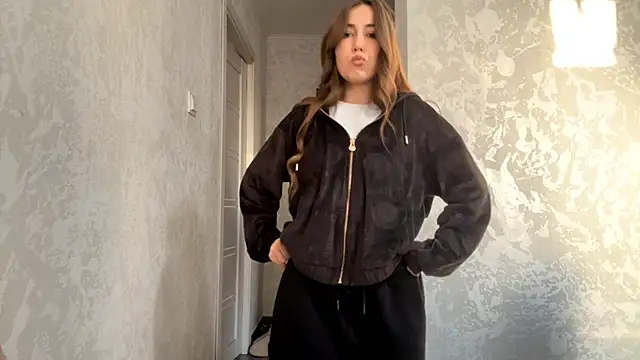 DeannaSuri online show from 12/19/25, 01:29