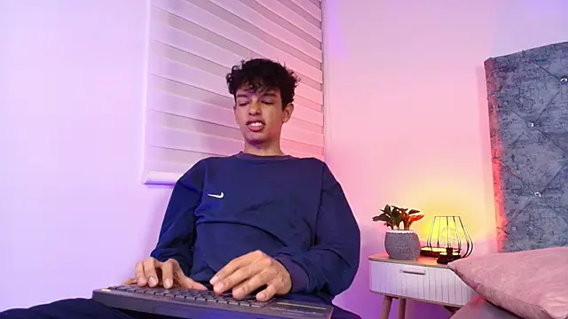 Snapshot of maxfrost_1 chatting on 01/09/26, 07:26 maxfrost 1 online show from 01/09/26, 07:26