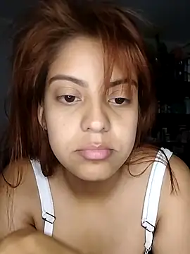 mia hottie2210 online show from 12/19/25, 07:04