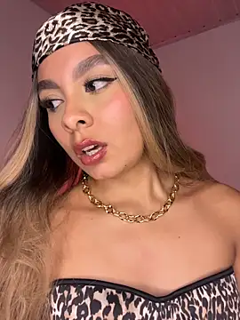 Nicollewest1 online show from 02/03/26, 12:20