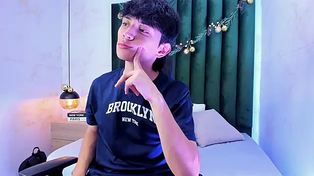 Aron valverde online show from 12/21/25, 03:13