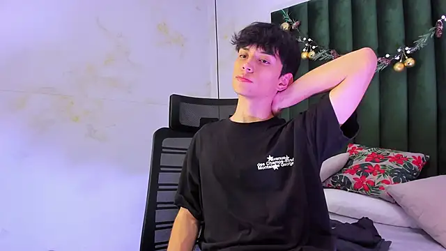 Aron valverde online show from 12/23/25, 01:25