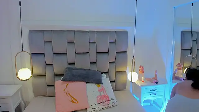 amber  ferrera online show from 03/20/26, 11:37