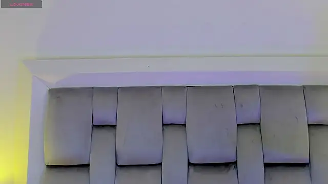 amber  ferrera online show from 04/14/26, 07:42