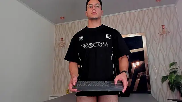 Snapshot of Noah_Clarkk chatting on 02/26/26, 05:50 Noah Clarkk online show from 02/26/26, 05:50