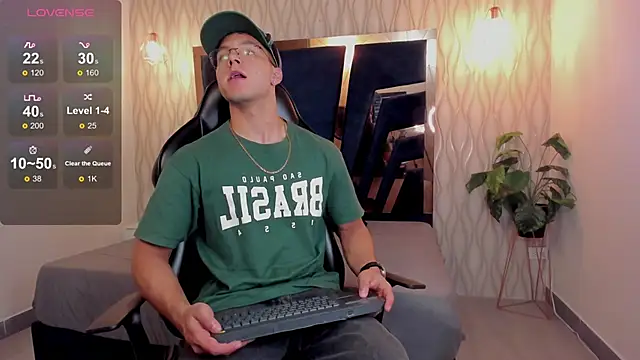 Snapshot of Noah_Clarkk chatting on 02/26/26, 05:56 Noah Clarkk online show from 02/26/26, 05:56