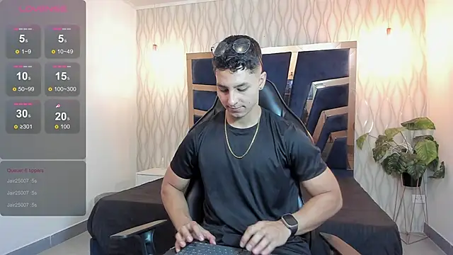 Noah Clarkk online show from 04/16/26, 05:14