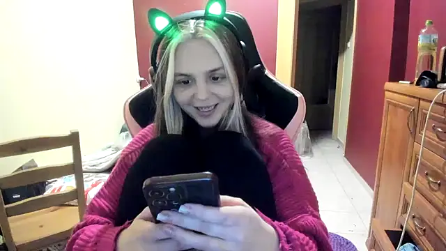 LunaAngell online show from 01/07/26, 09:17