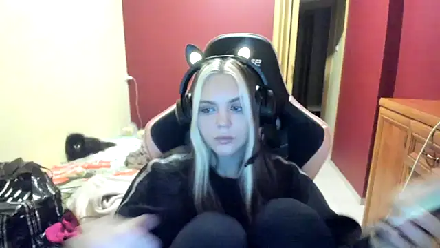 LunaAngell online show from 01/14/26, 11:20